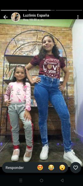 Foto de Daniela y Yenifer Albarran