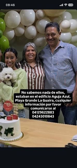Foto de Camila Perez, Mirla Pérez y Julio Veliz