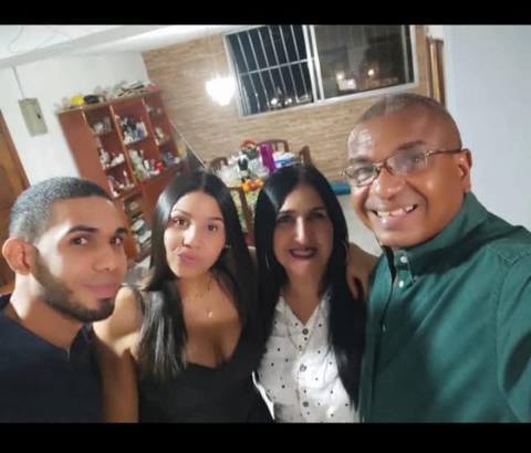 Foto de NORELYS VIÑA Y FAMILIA