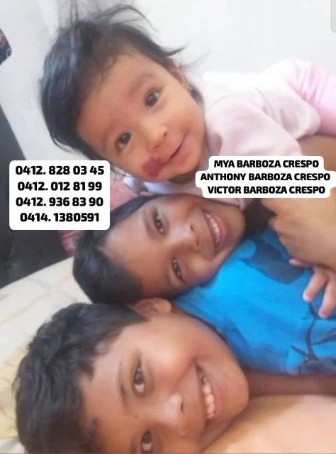 Foto de Mya, Anthony y Victor Barboza