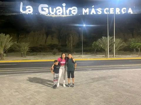 Foto de Rosmary borrego y sus hijos