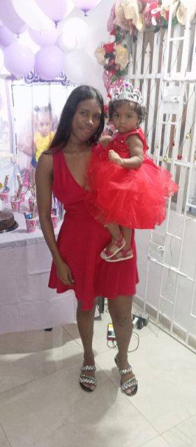 Foto de Emily del valle Yanez Maza y Sofia Yanez