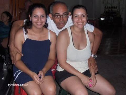 Foto de Luis, fabiana y fiorella garcia