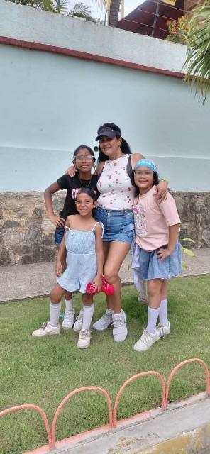 Foto de Kathiuska Albornoz, Kayliz contreras, Chiquinquira caraballo, Emma caraballo