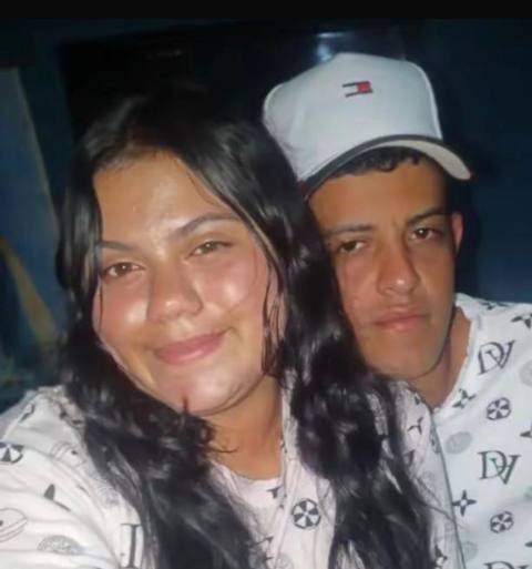 Foto de Ashley Velásquez y Wilmer Godoy