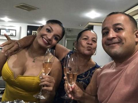 Foto de Adriana Arroyo, Alberto Arroyo, Sandra Salcedo