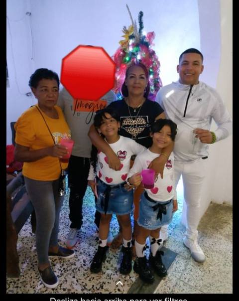 Foto de Rosa Patiño, Rosviet Patiño, rodney aponte, jade Aponte, Chanel aponte