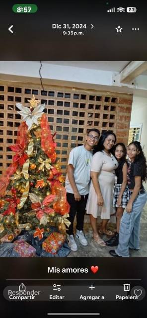 Foto de Zuleidy González. Abimael Antón. Isabella Antón. Valery Anton