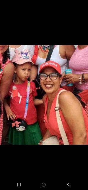 Foto de Joselyn y Micaela