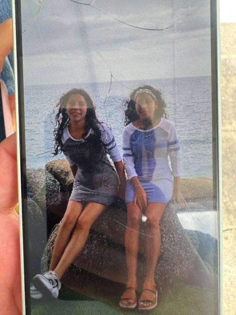 Foto de Stephanie y Patricia Infante Bolivar