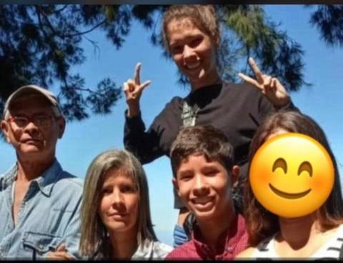 Foto de YANET ÁLVAREZ KEVIN ÁLVAREZ DAMARIS SÁNCHEZ