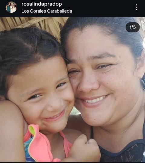Foto de Rosalinda prado