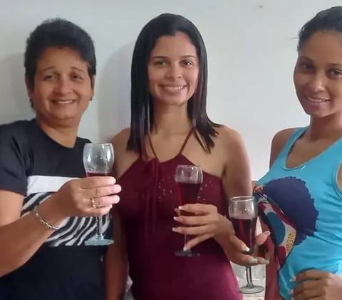 Foto de Gelis Romero e Hijas