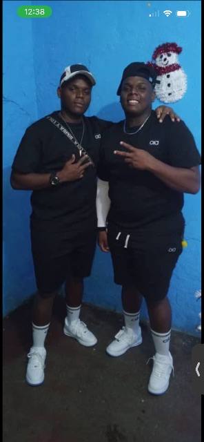 Foto de Edwin corro merentes Y Edward corro merentes