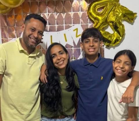 Foto de Andrés Azuaje, Maxiori González, Mía Azuaje, Samuel Azuaje