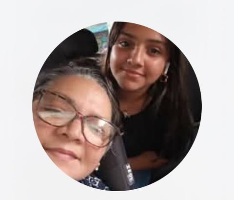 Foto de Liz Pérez y ariadnna de Nobrega