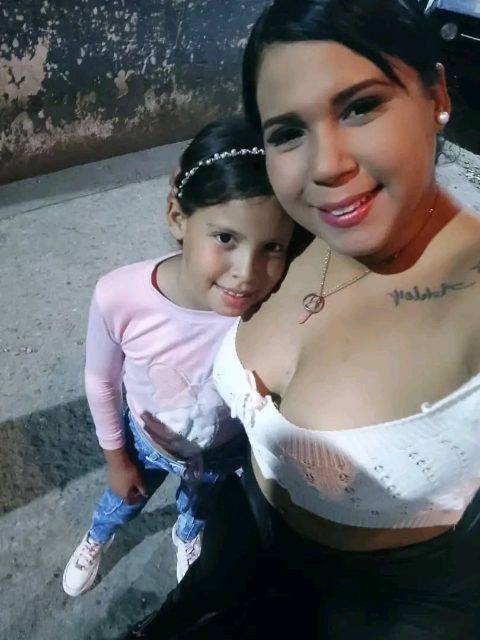 Foto de Stephenie vallenilla aslhey valentina