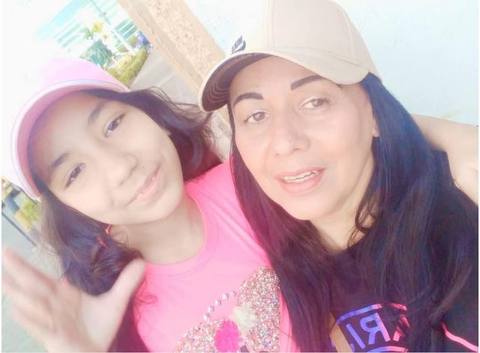 Foto de Suleidy Camacaro y Cristal