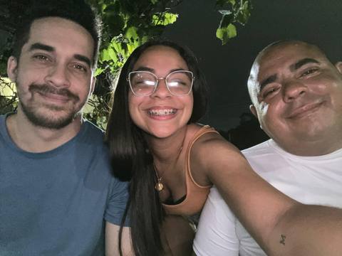 Foto de Susej, Alejandro y Luis