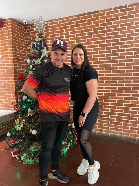 Foto de Wilfredo De Abreu y ANdrea De Abreu Level
