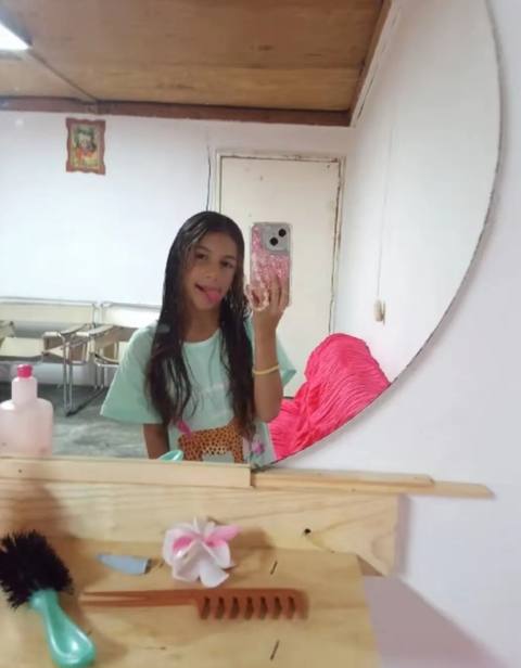 Foto de LUISANYERLYN rosado