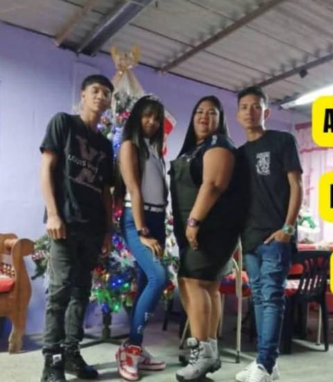 Foto de Emili, Alejandro, Elianny y Arturo Campos