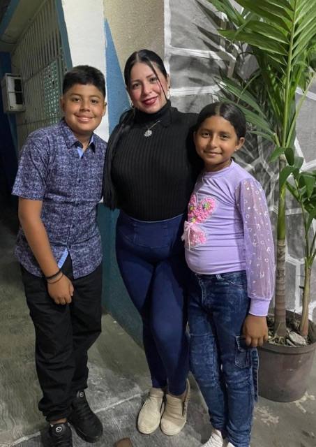 Foto de Laura Vanessa pinargote cedeño, Santiago Miguel malta pinargote, Carly Daniela Rodríguez pinargote