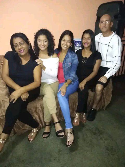 Foto de Mary Isabel, Ernesto, maryernest, ernestmary, Oriana Samuel 8años
