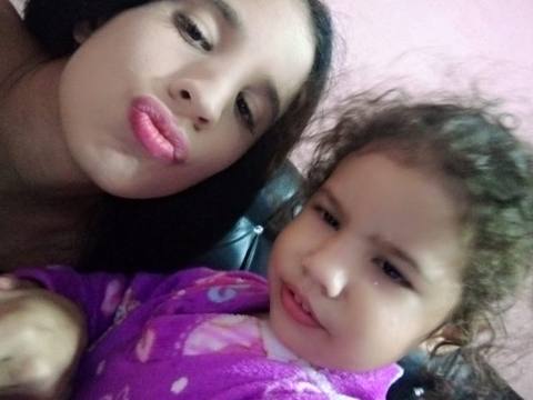 Foto de Johana y María José Arraez