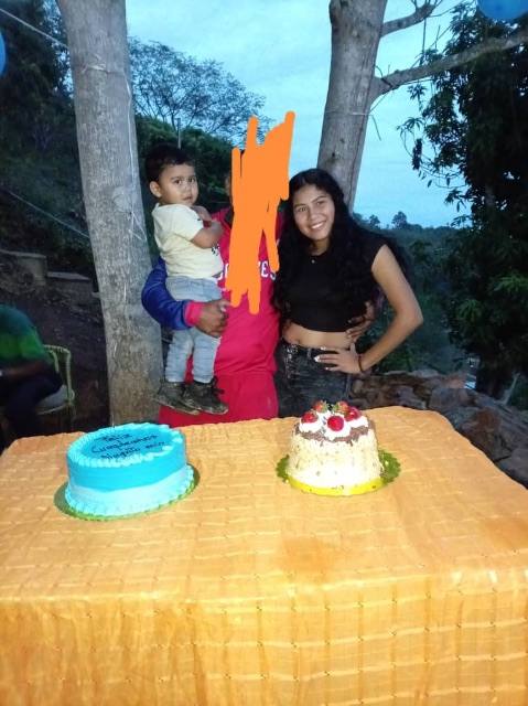 Foto de Eukary Torrealba y su hijo