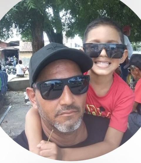 Foto de Jean Carlos Gonzalez y su hijo David Gonzalez