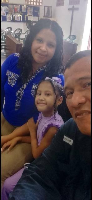 Foto de Rudy bravo y su esposa