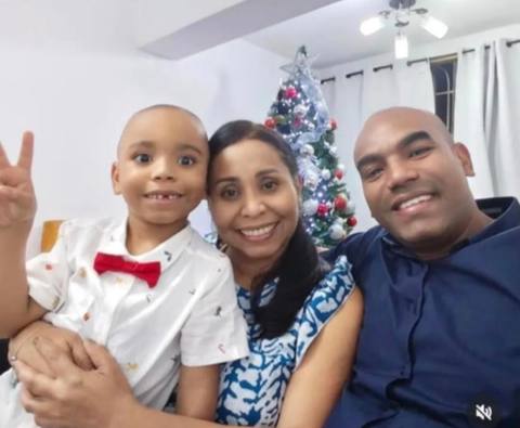 Foto de Carlos Segovia y familia