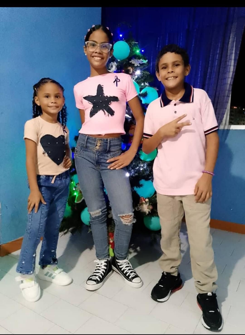 Foto de Alana, Amarantha y Yonaibeth Perozo Marcano