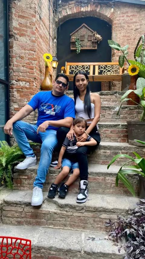 Foto de ROMAINY FARIAS su hijo Luis Lopez es autista JOSE LUIS LOPEZ ESPOSO