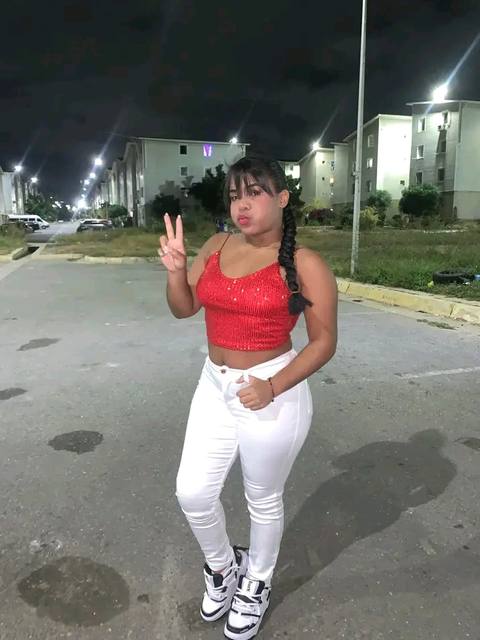 Foto de Maire Alexandra Palacio de la rosa
