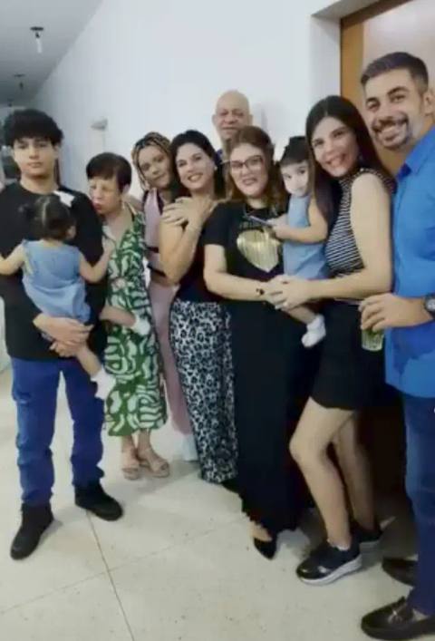 Foto de Nayezka Gutiérrez, Alejandro Gómez, María Alexandra Arocha, Nethzali Gutiérrez, Mayerling Gutiérrez, Mardonia Gil, Fares Jesús Kusta, Toni Silvestri, Miranda Sophia Kusta Gutiérrez y María Fernanda Kusta Gutiérrez Gutiérrez