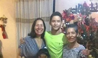 Foto de Yolanda de Toledo, Nieves Toledo, Ronny Larez Santaella