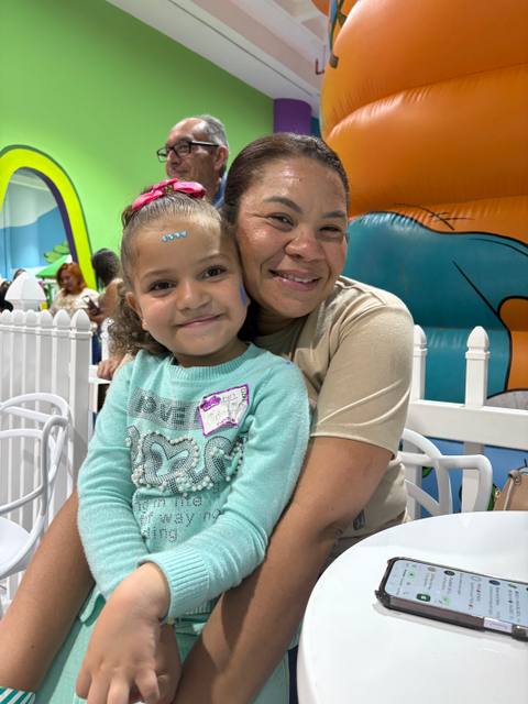 Foto de Oriana Martinez y Ana erra Erra