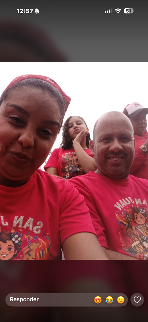 Foto de Misllelys Cabrera yampier vizcaino Camila vizcaino Cabrera viscaino