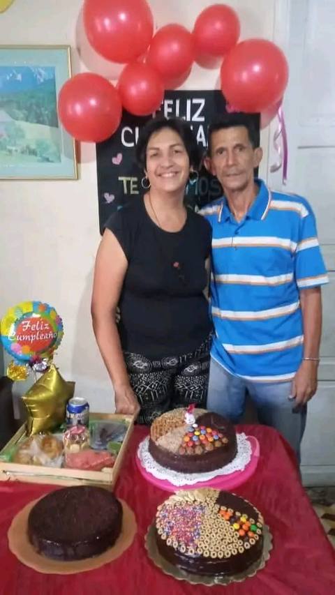 Foto de Magaly torres y su esposo el negro Torres