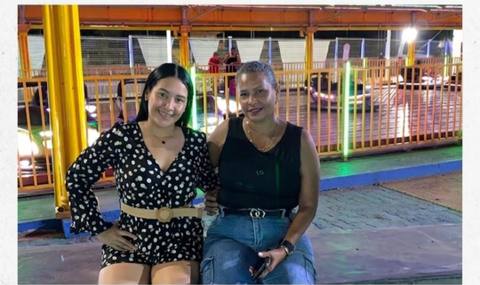 Foto de María Teresa y Marielis Orasma y Tambo