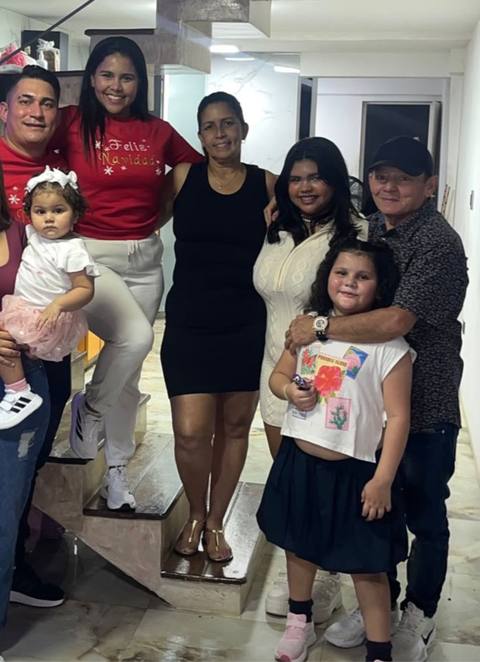 Foto de Mawuel y familia Ocando