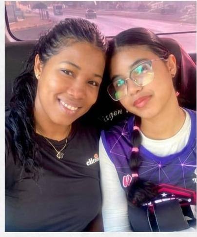 Foto de Reiselis y mariana Rodríguez
