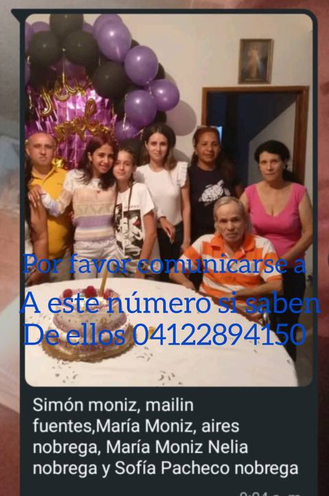 Foto de Simón y su familia Nobrega monaiz