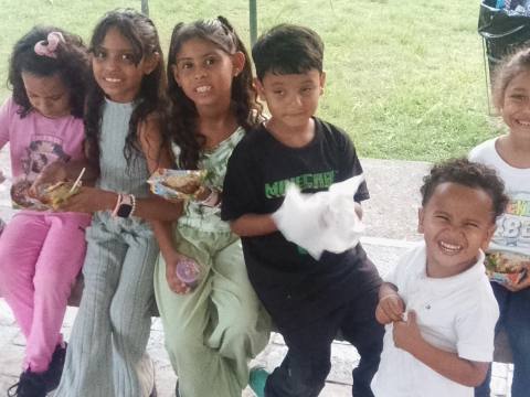 Foto de Sophía y aurora Verdugo Maza