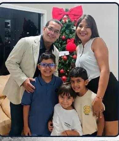 Foto de Sharyn, eric, ethan, Luciano, alessio Valencia, Morales, vera, vera, Morales