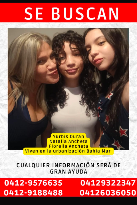 Foto de Yurbis , Fiorella, Natalia Duran, Ancheta