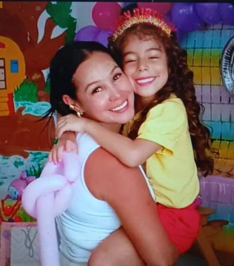Foto de Sirlehannys y Brianna Bello Raga