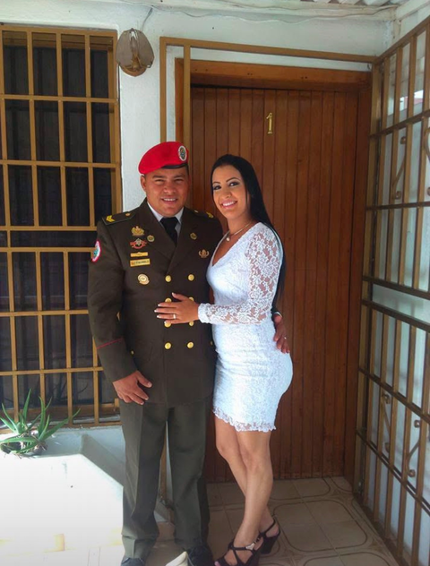 Foto de Violeta Salmasi, edwin Villaroel y su niño pequeño Salmasi y villaroel